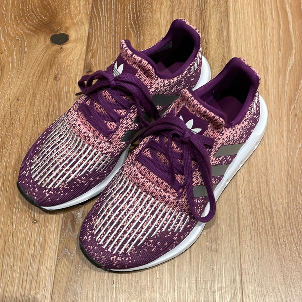 Adidas run swift